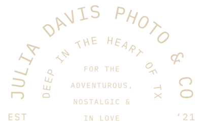 Julia Davis Logo