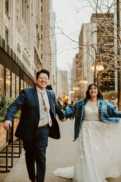 Elopement photos in Chicago