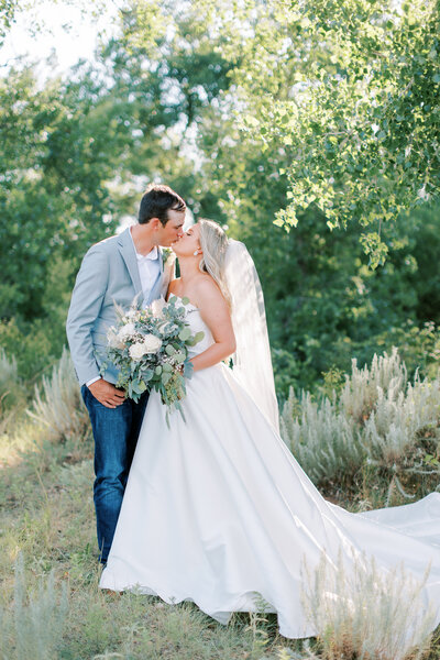 Oklahoma and Texas Wedding Photographer