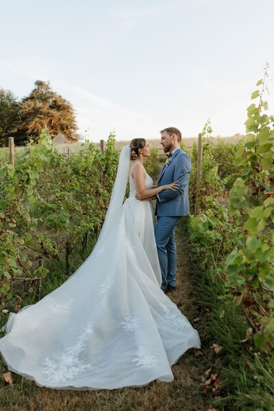 séance photo mère fille au lac léman, les pieds dans l'eau