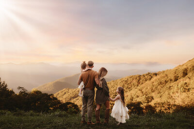 Family Photos on Max Patch Mountain outside of Asheville, NC.