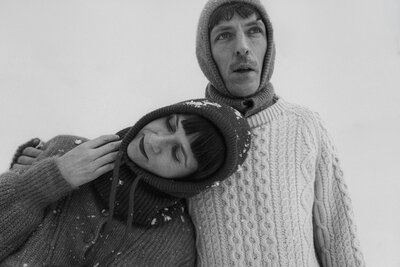 couple-oldmontreal-blackanswhite