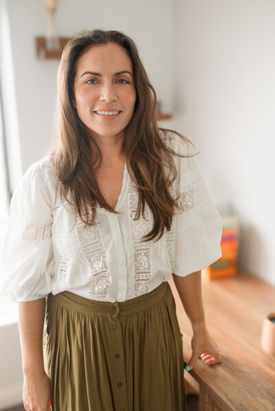 Dora Jurisic, LMFT therapist offering therapy in Los Angeles County, with a focus on Hermosa Beach, Redondo Beach, and Manhattan Beach