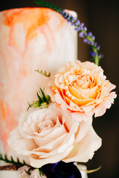 Wedding cake detail photo with flowers