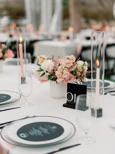 Modern reception table setting planned by Bianca Nichole and Co