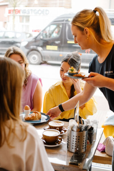 Ontbijten en lunchen met vriendinnen bij Heide City.