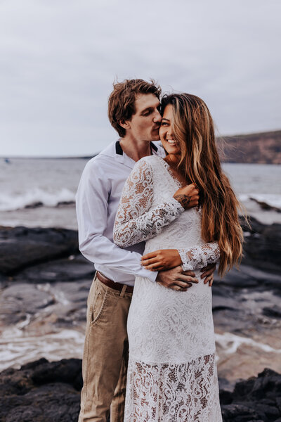 Big Island elopement photographer captures outdoor elopement with groom attire