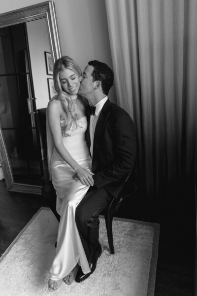 chicago film wedding photographer olivia leigh takes romantic portraits at a private home