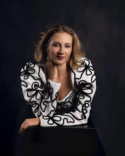 Styled Headshot Photography In Seattle, Kirkland, Bellevue | AMM Fine Art Studio