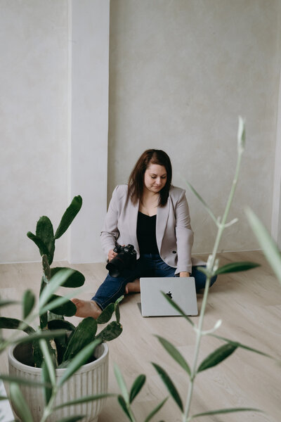 Portrait of Ottawa wedding and portrait photographer Stacy Kenopic, captured in natural light for personal branding
