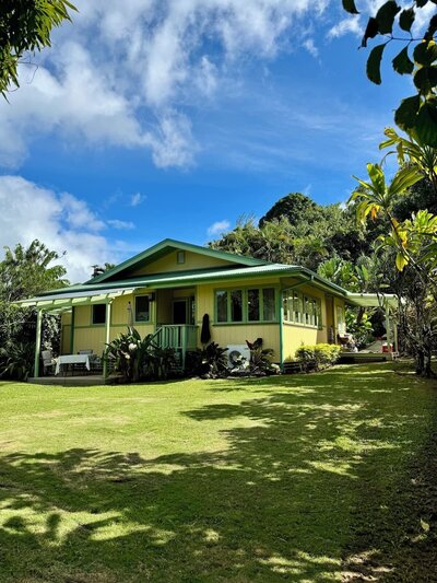 beach cottage rental on kauai
