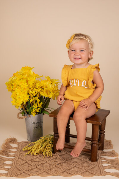 1st-birthday-milestone-photo-session-baby-girl-cake-smash-ConnieHanks_0736KERKSTRA