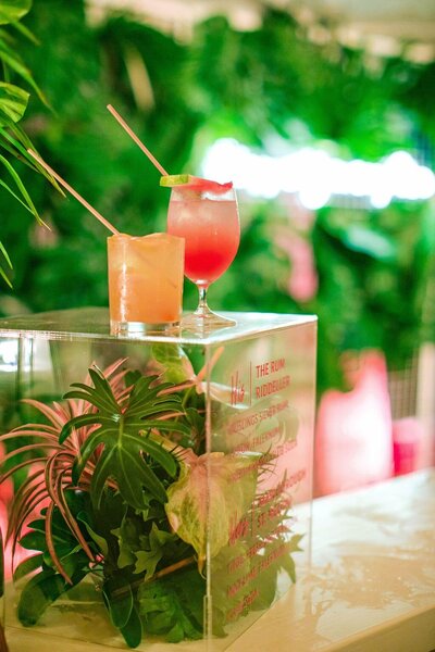 Cocktails on acrylic box