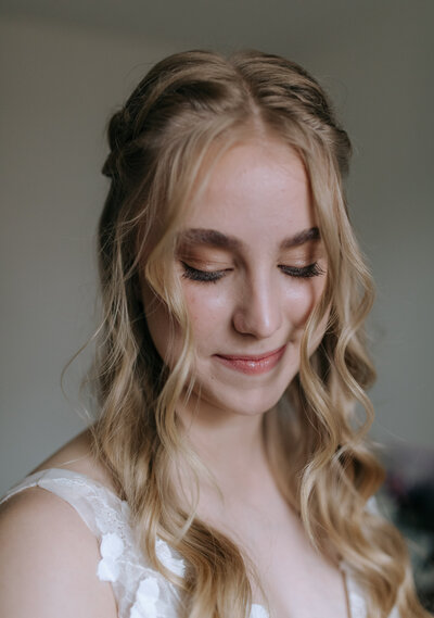 Gabby Rhodes is a wedding photographer based in Northern Colorado