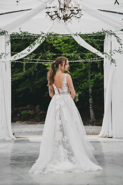 bride holding bridal bouquet