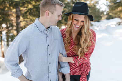 Engagement session in the snowy mountains of Snoqualmie Pass.