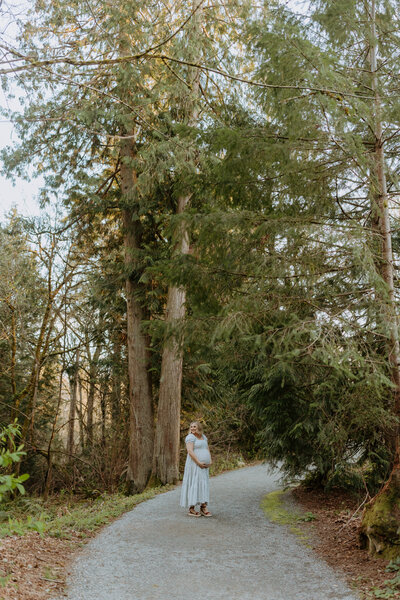 PNW Natural Candid Documentary Family Maternity Baby Pregnancy Announcement Photo shoot in Seattle Bellingham Washington, Couples Mom and Dad, Luxury Maternity Photographer
