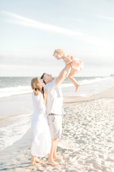 Deven Donohue with her family at the beach