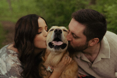  Pittsburgh family photographer capturing authentic lifestyle family photography during Pennsylvania outdoor session with documentary family portraits.
