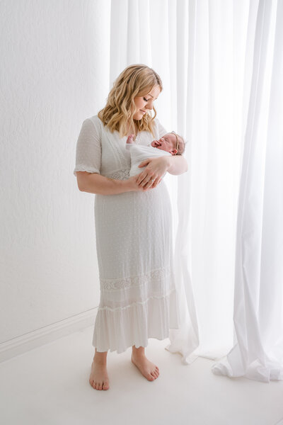 studio newborn pictures-1