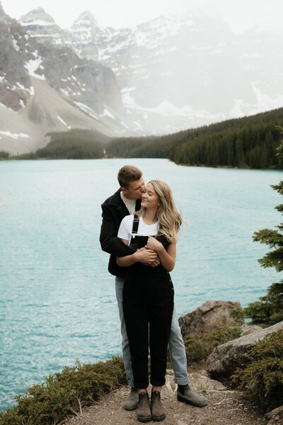 Engagement session outfit inspo captured by Malorie Reiter Photography, adventurous and authentic wedding photographer in Lethbridge, Alberta. Featured on the Bronte Bride Blog.