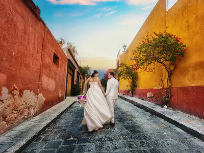 Portrait of a couple - destination wedding in Mexico