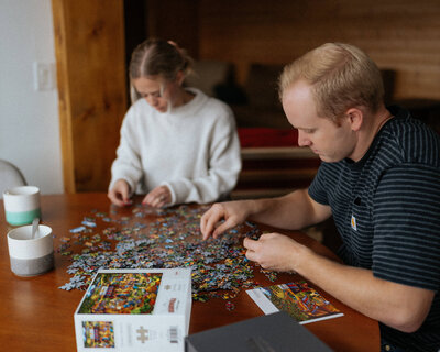 T + E _ Cozy Cabin Shoot _ Christmas _ Utah-182