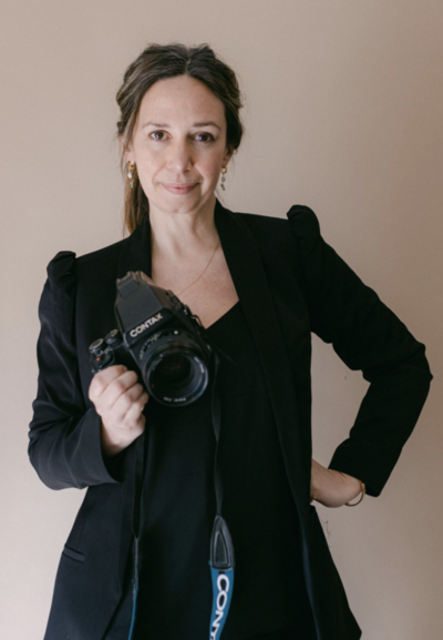 wedding photography workshop student posing with camera