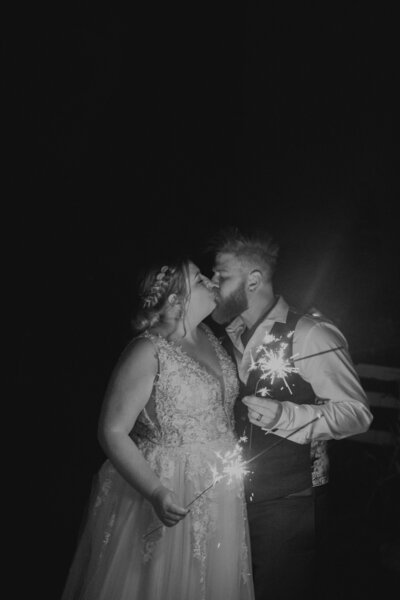 Kelsey-S-Photography-Minnesota-Wedding-Lifestyle-Photographer-Jami-Adam-Weddings-265