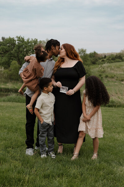 family pregnancy announcement