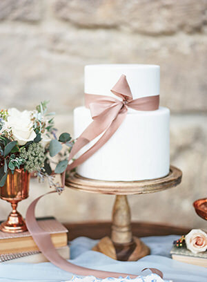 Dusty Blue Bruidstaarten Wedding Cakes Jen Wojcik Photography and Sweet Cheeks Baking Company 
