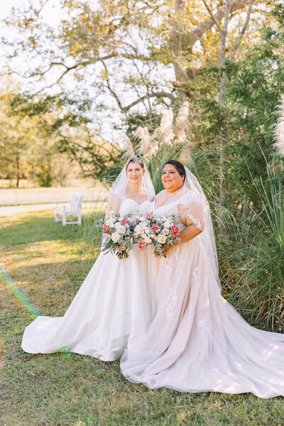 engagement houstonengagement austinengagement wedding texaswedding txweddingphotographer texasweddingphotographer houstonwedding htxwedding austinwedding atxwedding sanantoniowedding satxwedding centraltexaswedding txweddingphotographer bridetobe  texasbride gayweddingphotographer lgbtqweddingphotographer instawedding houstxwedding theknot weddingwire zola engagementphotographer