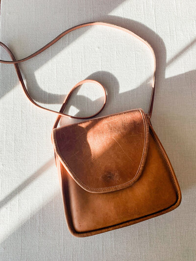 image of a bag on a website for therapy intensives for moms of color in Houston, and across Texas