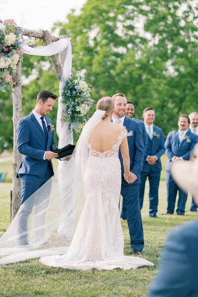 Outdoor Southern Maryland Wedding ceremony