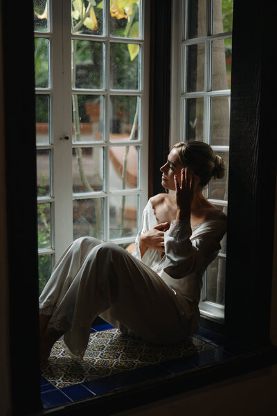 rancho las lomas wedding, bride getting ready, bride getting ready outfit, artsy bridals 