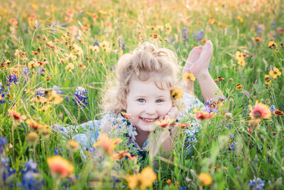 Family of five in Austin bluebonnets, Austin Family Photographer, Tiffany Chapman Photography