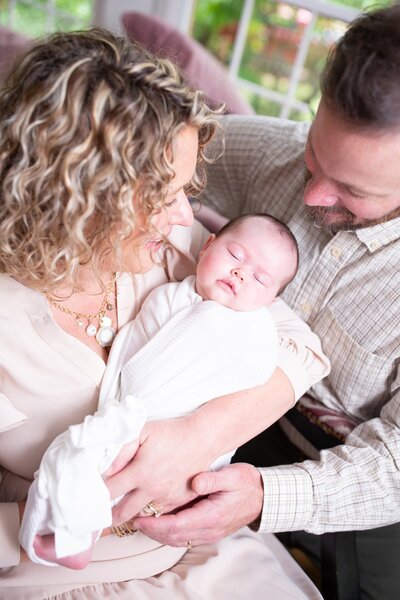 Birmingham Newborn Photographer.  Lifestyle Newborn photography in Alabama
