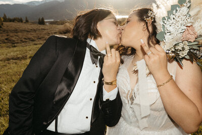 Crested Butte Elopement with Mount Crested Butte in the background