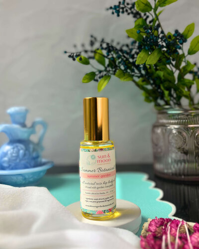 sun-and-moon-garden-botanicals-summer-garden-body-oil