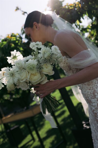 Bouquet-mariée-bouquet-blanc-et-vert