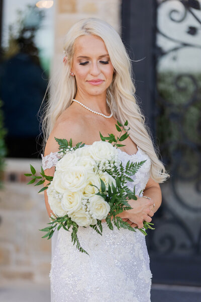 beautiful-bride-on-her-wedding-day