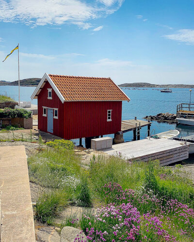 home in sweden. from travel magazine the loaded trunk