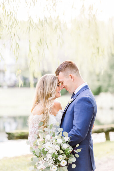 country-cottage-and-garden-wedding