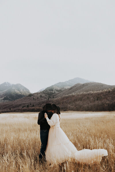 - Luxury mountain elopement photography
- Romantic coastal elopement in Oregon
- Redwoods elopement photography
- Oregon adventure elopement photographer
- Crater Lake elopement packages
- Trillium Lake intimate wedding photographer
- Samuel H. Boardman elopement photography
- PNW adventure wedding photographer
- Portland elopement photography
- Hiking elopement photographer Oregon
- Oregon Coast intimate wedding photography