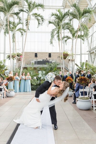Jewel Box wedding in St. Louis Missouri