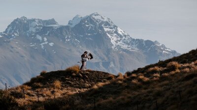 Styled cake for an outdoor Queenstown elopement