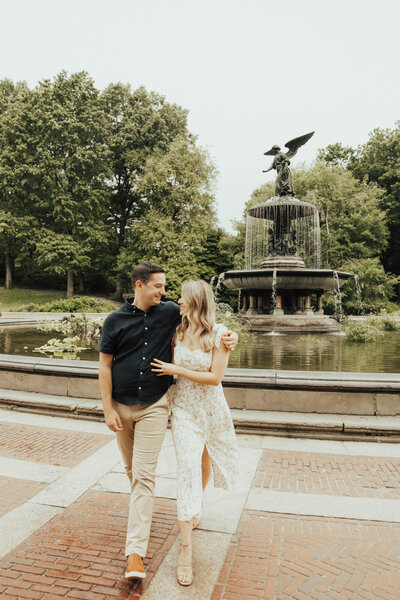 central park engagement photos, new york city engagements, destination wedding photographer, new york wedding photographer, manhattan engagement session, new york bride, new york wedding, bethesda fountain engagement photos