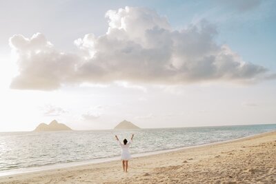2 women in kitchen cooking