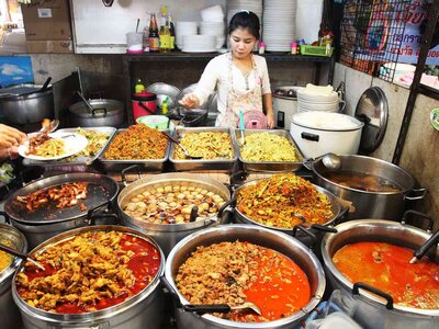 __opt__aboutcom__coeus__resources__content_migration__serious_eats__seriouseats.com__images__2014__08__20140729-bangkok-street-market-food-09-c81bd5afba384a50aede0cabbd9da18f