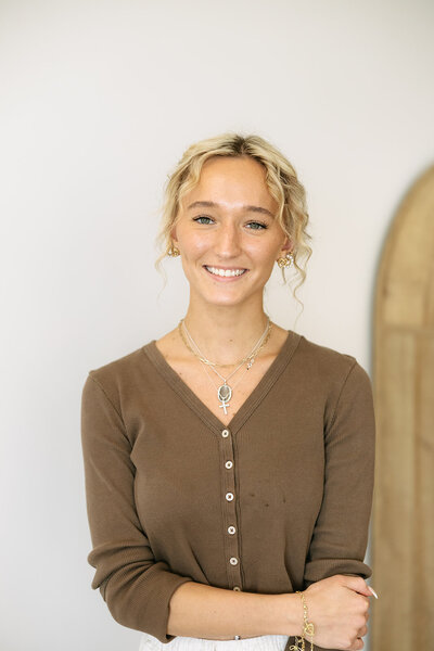 Gracie, hair stylist and colorist in fort wayne in